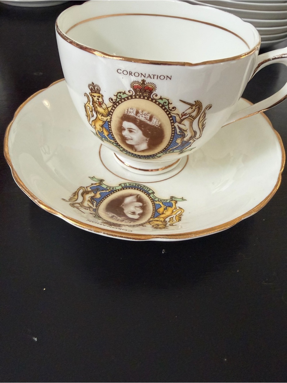 Royal Albert Queen Elizabeth Il 1953
Coronation teacup and saucer